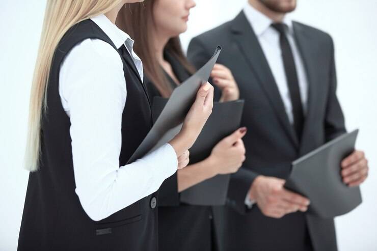 Должности служащих